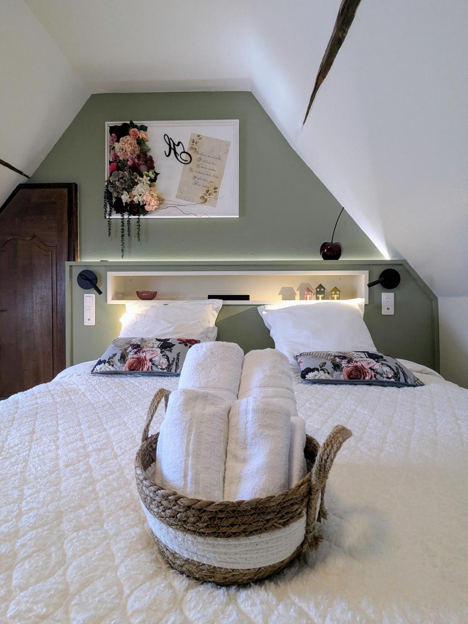 La Borie Du Chevrier Hotell Sainte-Croix-de-Beaumont Eksteriør bilde